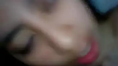 A curvy girl fucks her BF in a leaked MMS