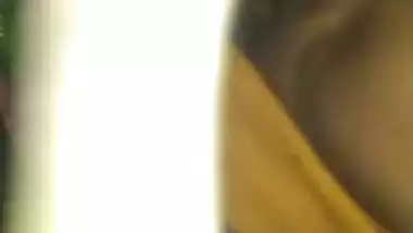 Gadchiroli aunty in saree sucking cock and spreading