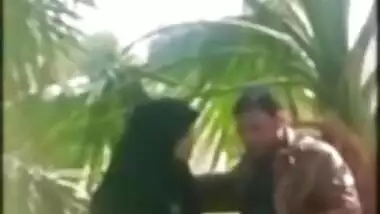 Cheating Paki aunty sucks dick outdoor in the park and swallows cum, Desi mms