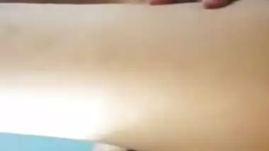 Desi XXX girl gets her pussy licked after giving a blowjob to her lover MMS