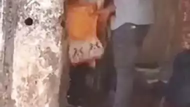 Voyeur records Desi hottie sucking boyfriend's XXX dick outdoors