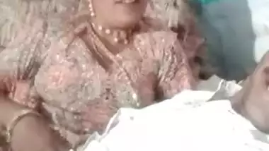 Boy bonks Desi chick with chubby body on camera for XXX collection