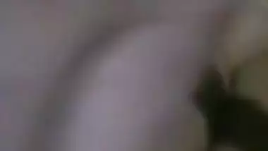 Desi village aunty fing her pussy