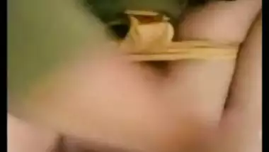 Desi bitch pussy washing video