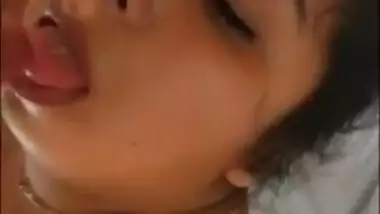 Facial cumshot is a good XXX reward for Desi fellatrix's efforts