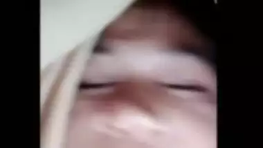 Sexy Assamese slut nude pussy play video call