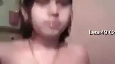 Lewd Desi gets rid of clothes and pours water on curvy XXX body