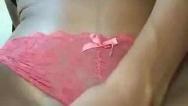 Sexy fit figure desi babe fingering with moans