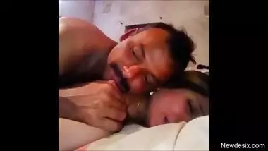Pune mai office girl aur dirty boss ka desi fuck scandal