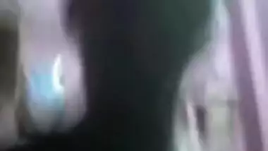 New amateur XXX selfie with a Desi babe posing with her tits shown