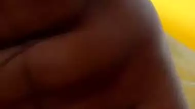 Lankan college teacher nude on video call MMS