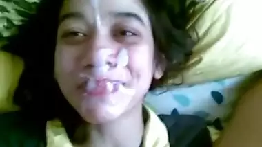 Pron video of a young slut fucking and getting a huge cumshot on her face